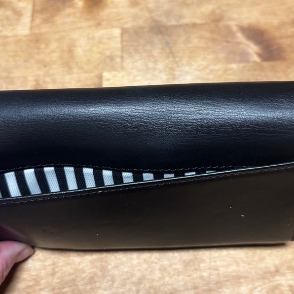 Kate Spade Black Wallet - Picture 10 of 11